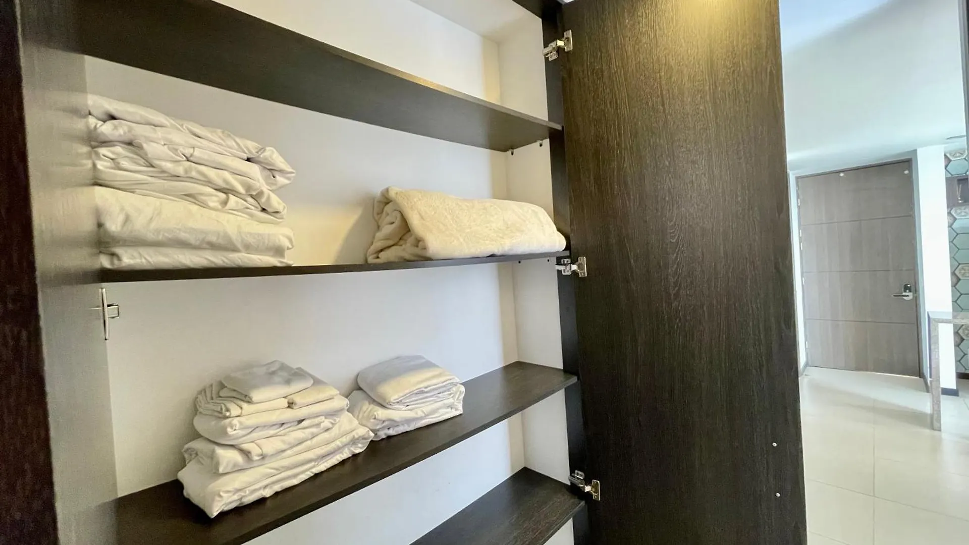 Apartment Space, Best Location & Price! Medellin